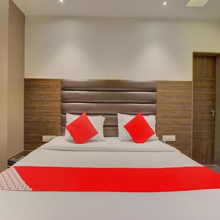 Oyo 35844 Hotel Lotus Residency Sangli Exterior photo